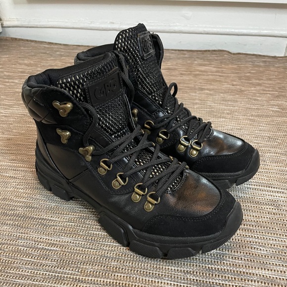 SOLD - Picture 2 of 4